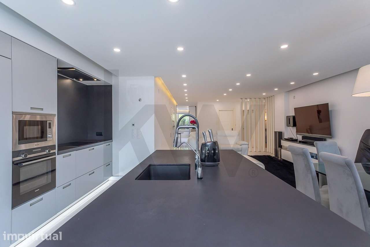 Apartamento T4 |  Parque dos Poetas l Terraço  com 50m2 e Box com  2 l - Grande imagem: 5/54