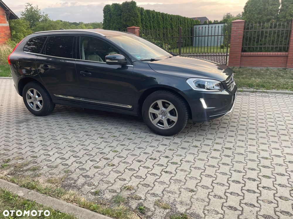 Volvo XC 60 D4 Geartronic Summum - 12