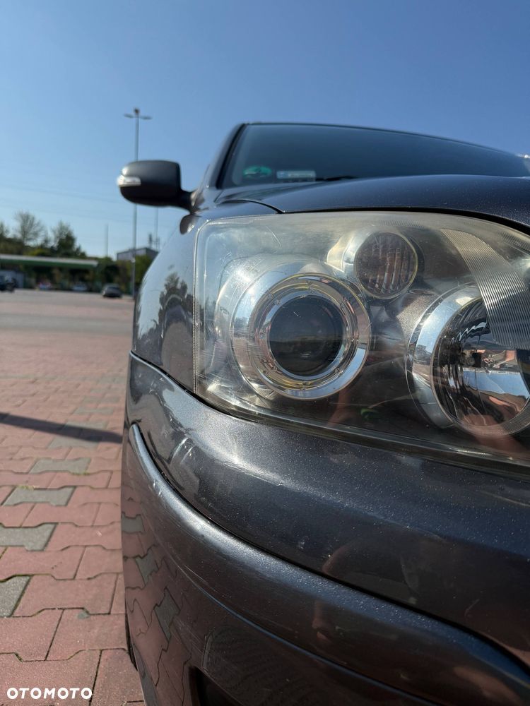 Toyota Avensis 2.0 D-4D Luna - 17