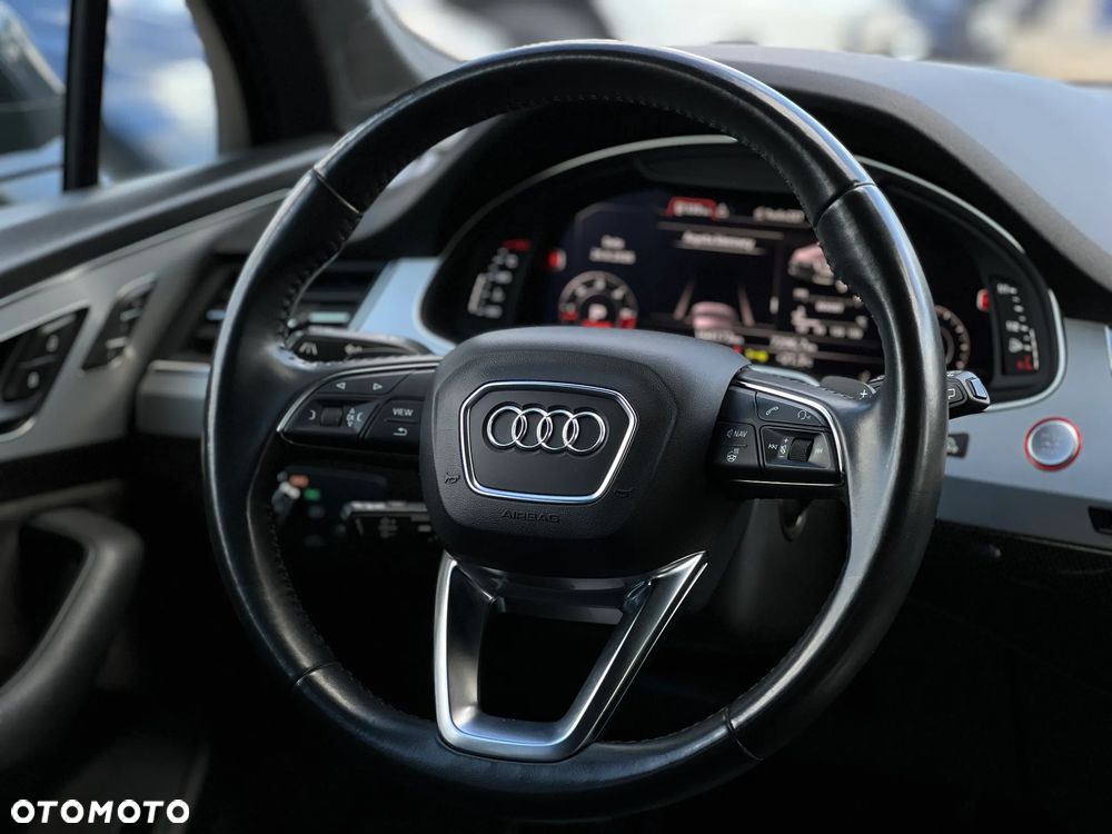 Audi SQ7 - 28