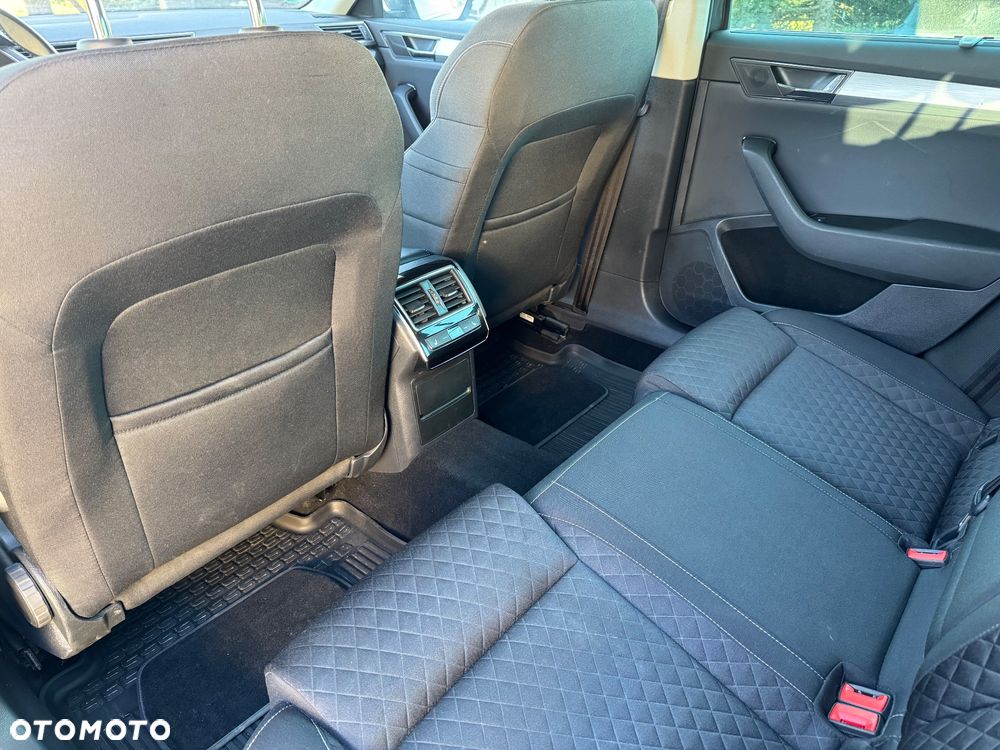 Skoda Superb 2.0 TDI DSG Premium Edition - 12