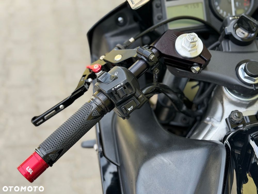 Honda CBR - 37