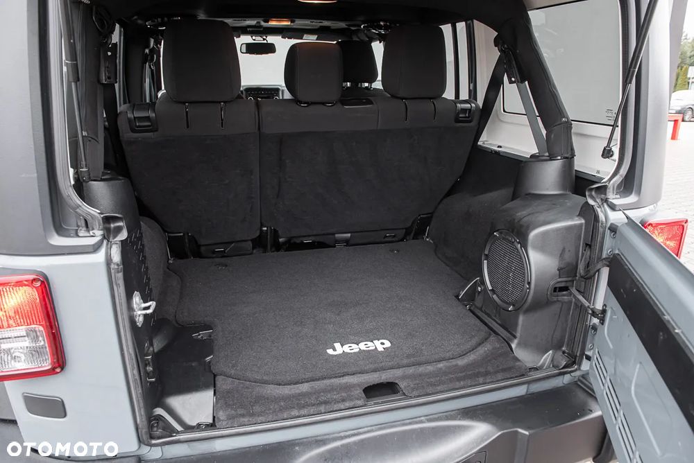 Jeep Wrangler - 25