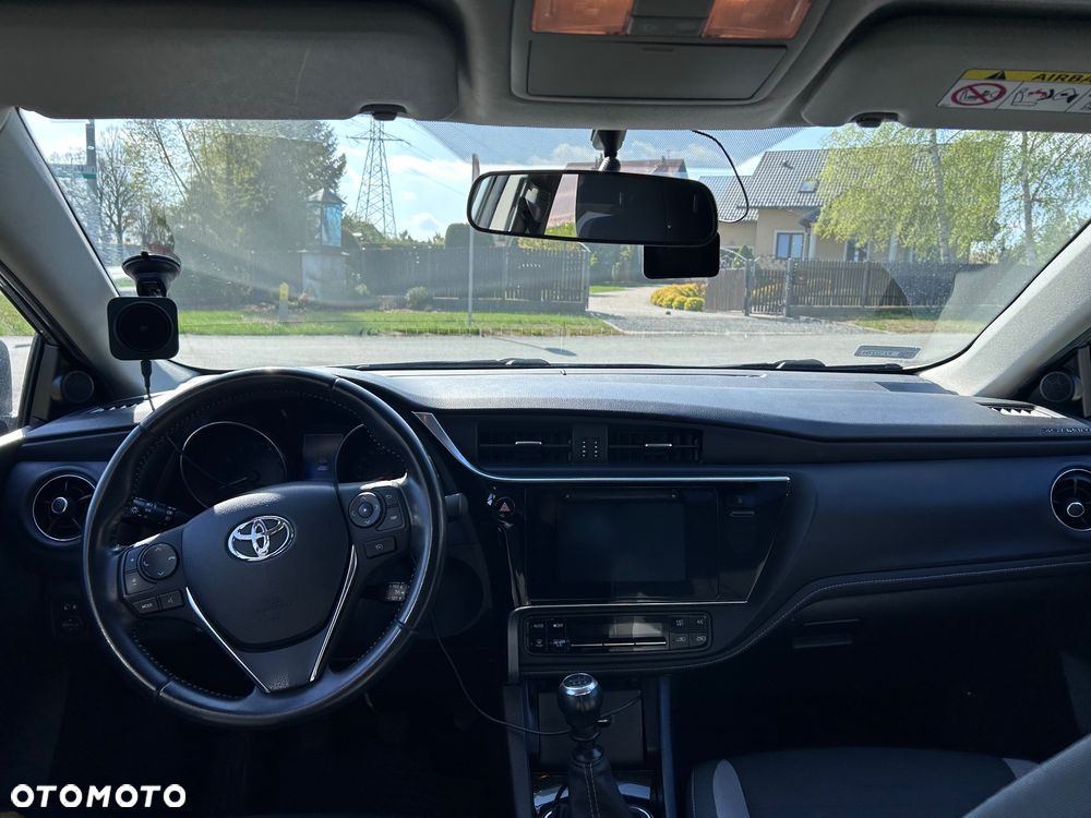 Toyota Auris 1.6 Comfort - 10