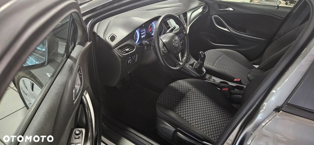 Opel Astra 1.4 T Enjoy - 8