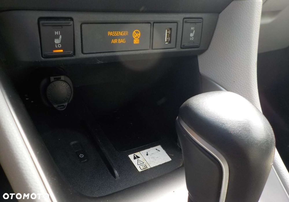 Toyota Yaris - 25