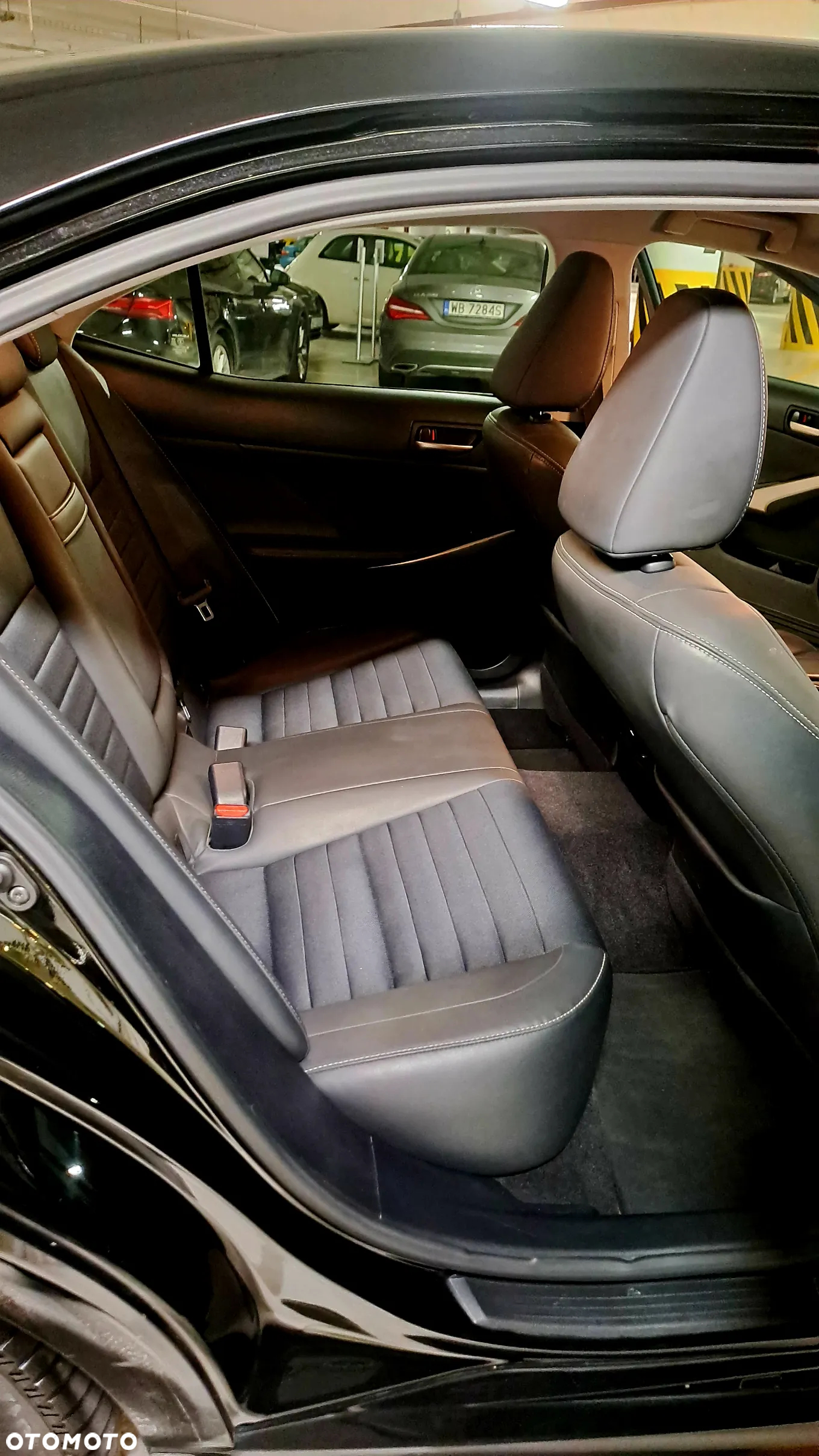 Lexus IS 200t / 300 Prestige - 7