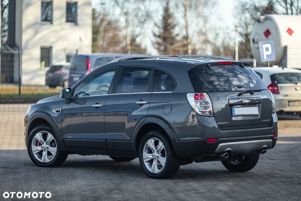Chevrolet Captiva 2.2 4WD LTZ - 12
