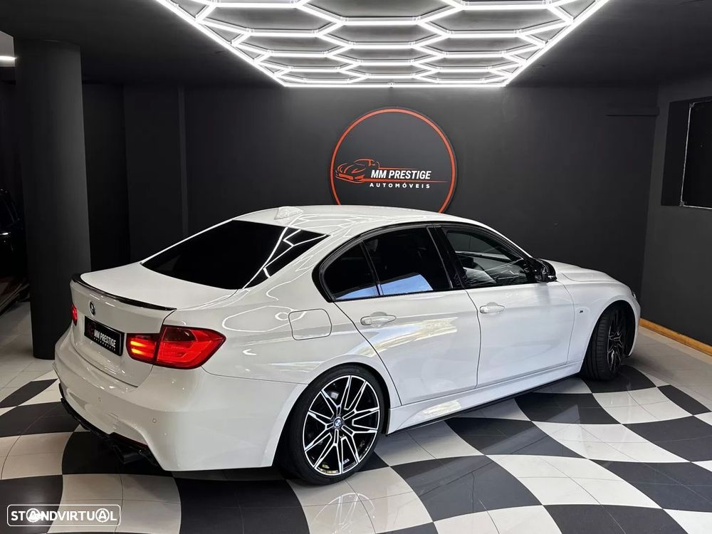 BMW 320 d Pack M - 35