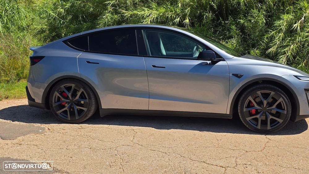 Tesla Model Y Performance Tração Integral - 3