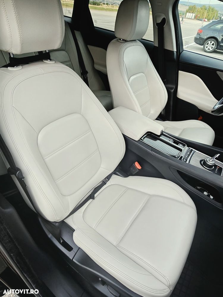 Jaguar F-Pace 20d RWD Prestige - 34