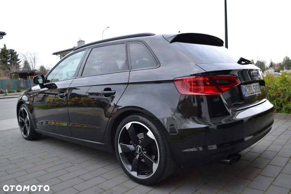 Audi A3 Sportback 1.4 TFSI S tronic S line Sportpaket - 4