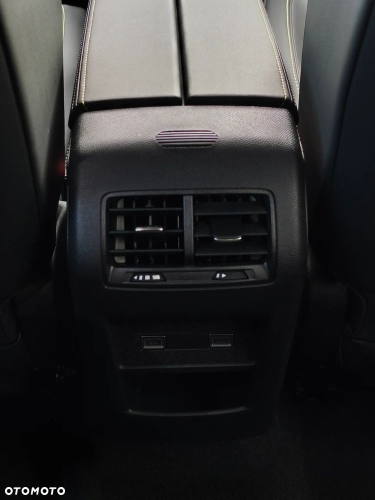 Peugeot 408 1.2 PureTech mHEV GT Exclusive S&S e-DSC6 - 35