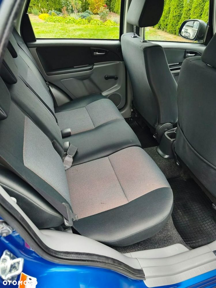 Suzuki SX4 - 12