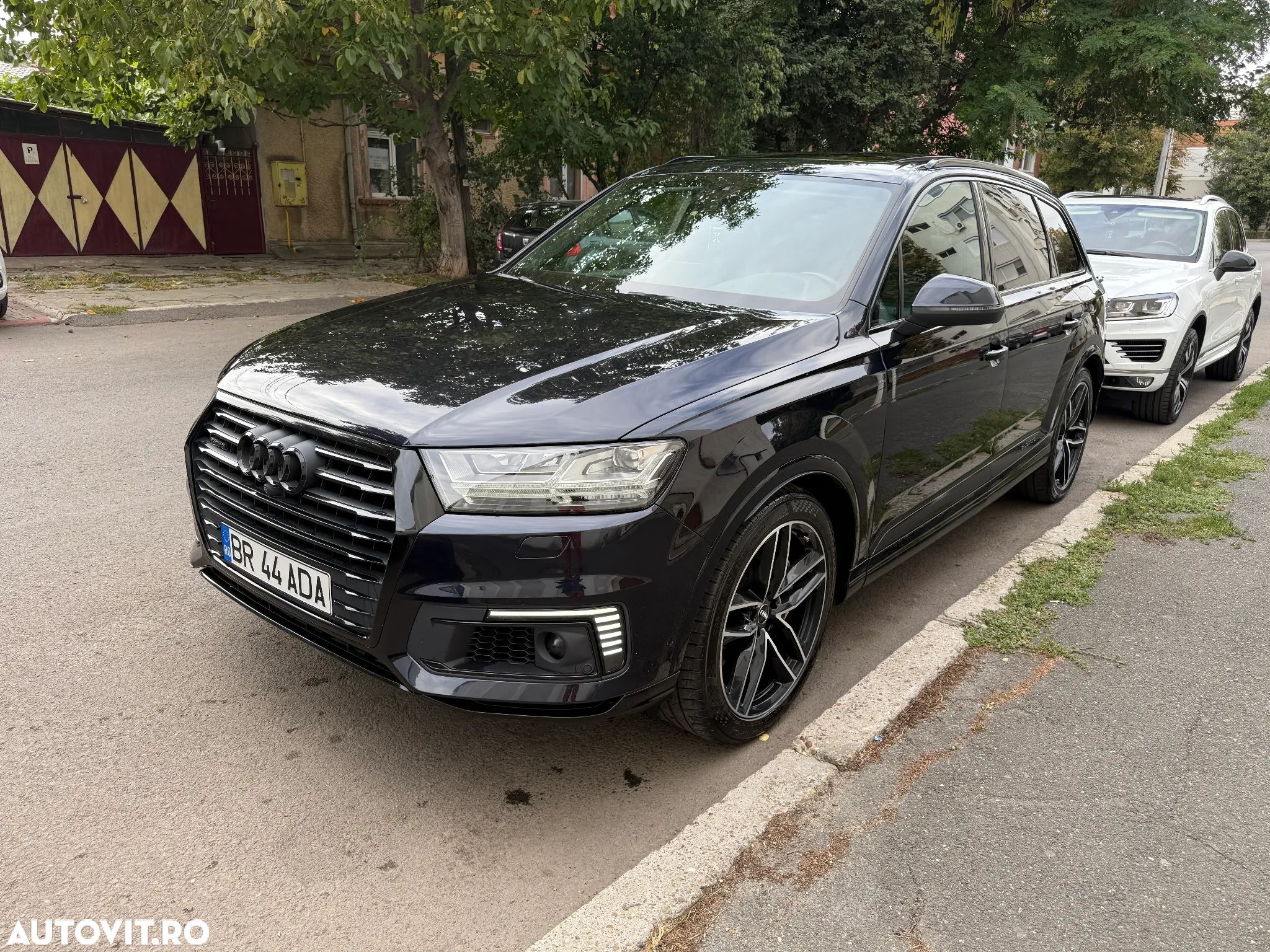 Audi Q7 e-tron 3.0 TDI quattro Tiptronic - 1