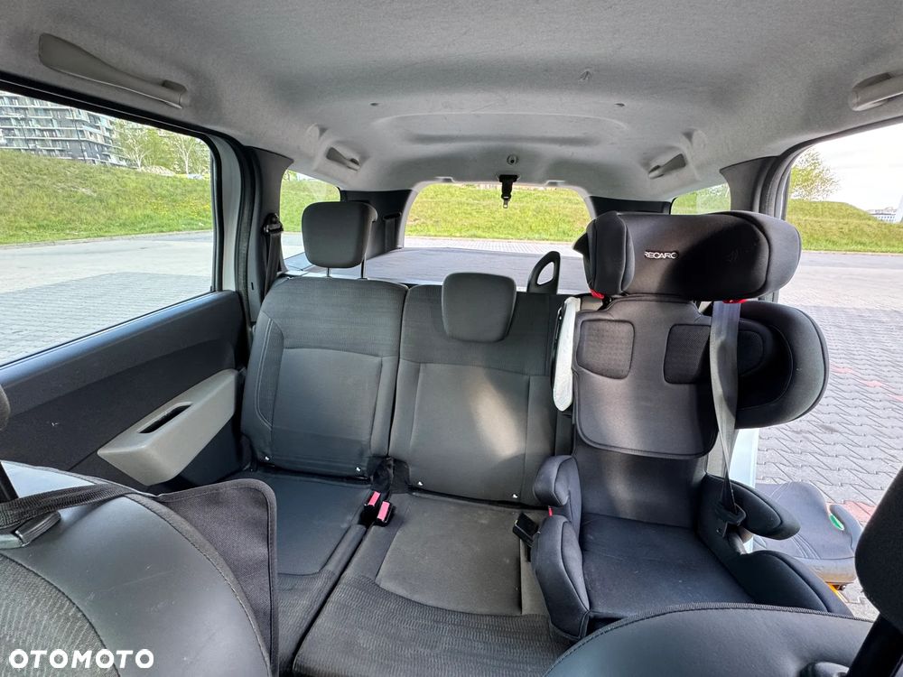 Dacia Lodgy 1.6 Laureate - 15