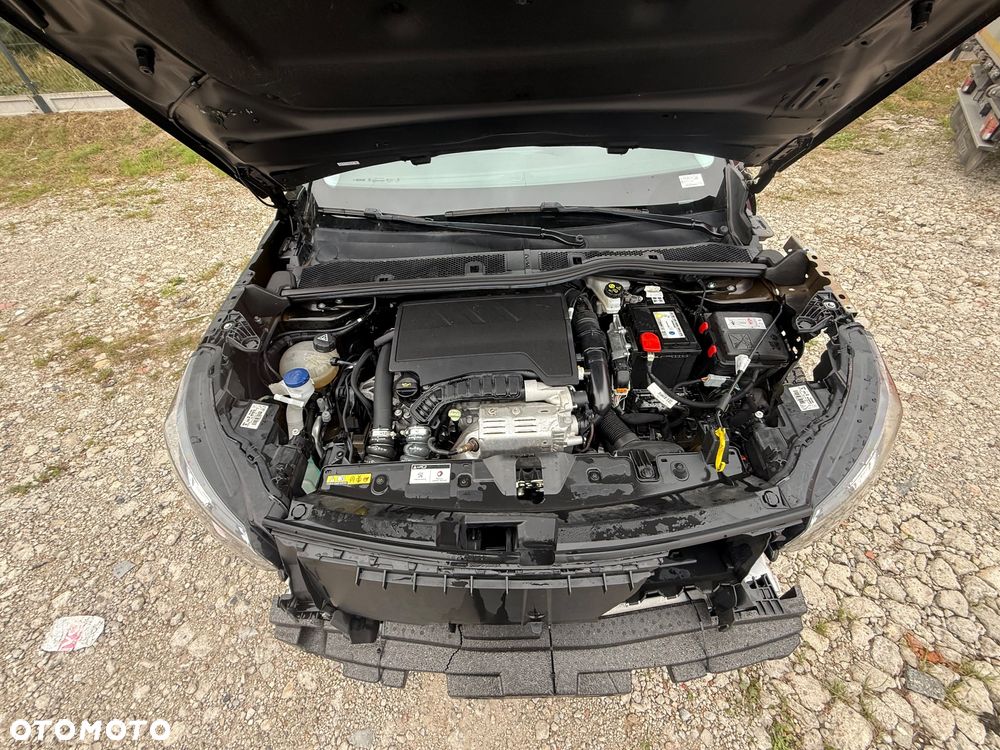 Peugeot 2008 - 9