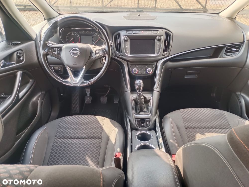 Opel Zafira 1.4 T Cosmo - 19