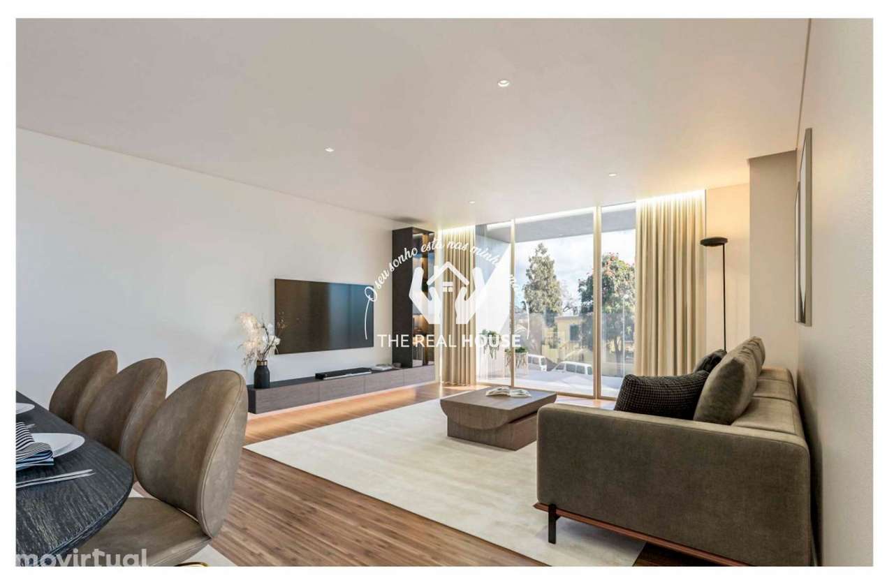 EDIFICIO "HINTON" INSERIDO NO CENTRO DO FUNCHAL - Grande imagem: 2/5