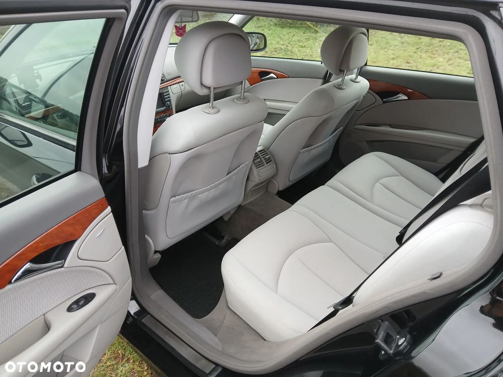 Mercedes-Benz Klasa E 220 CDI Automatik Classic - 16