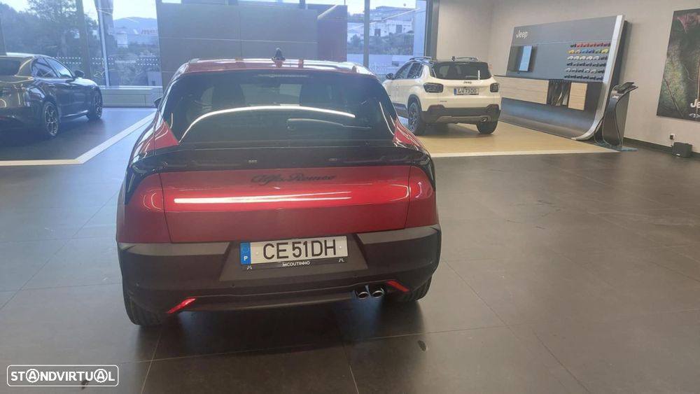 Alfa Romeo Junior 1.2 Q4 eDCT6 - 3