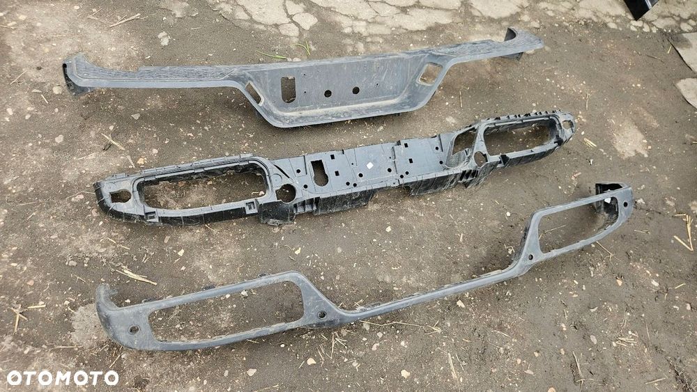 Jeep wrangler gladiator zderzak TYŁ belka 6MD45RXFAD 6KM15TRMAA - 2