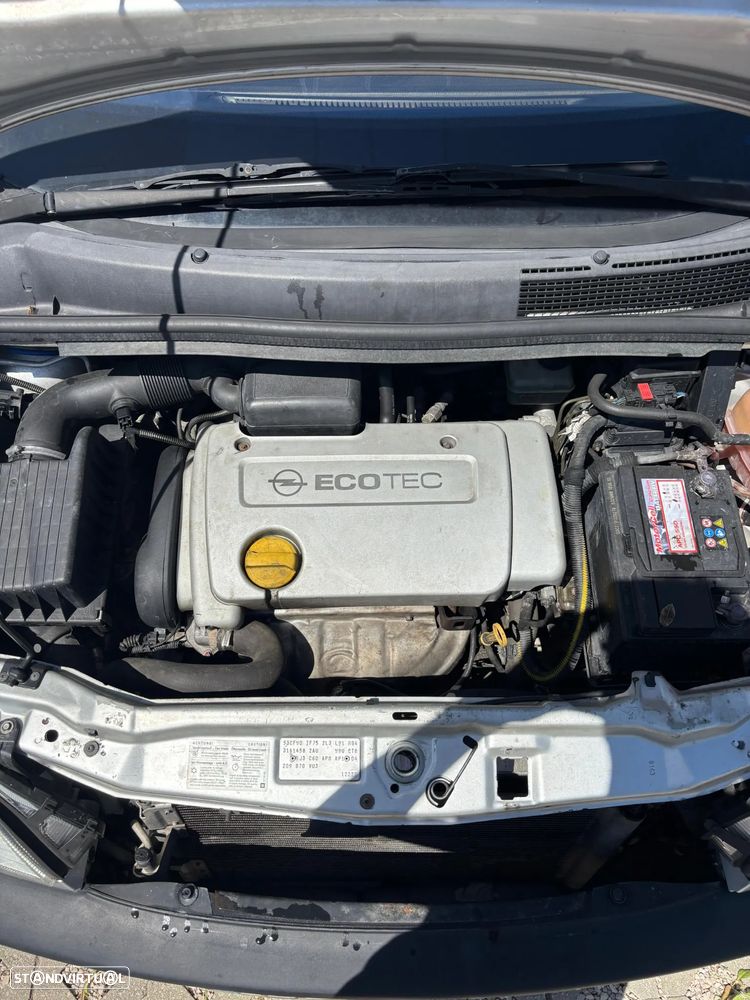 Opel Zafira - 3