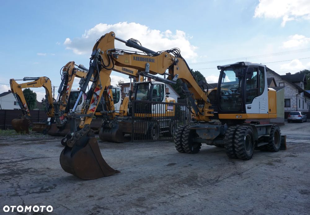 Liebherr A 912 - 1