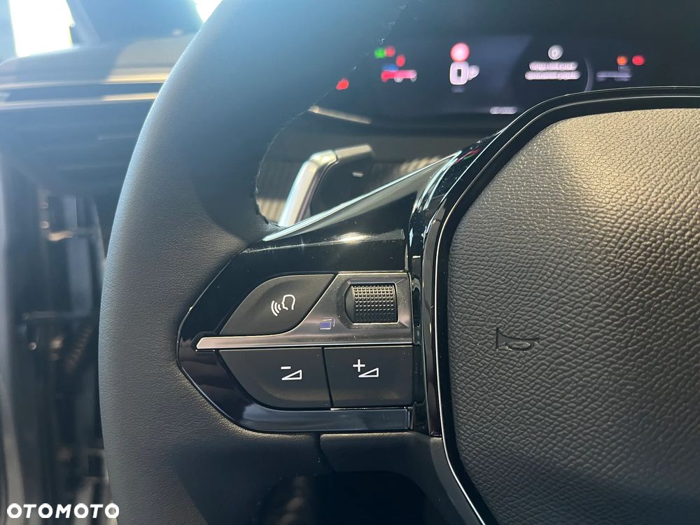 Peugeot 2008 PureTech mHEV Allure e-DCS6 - 22