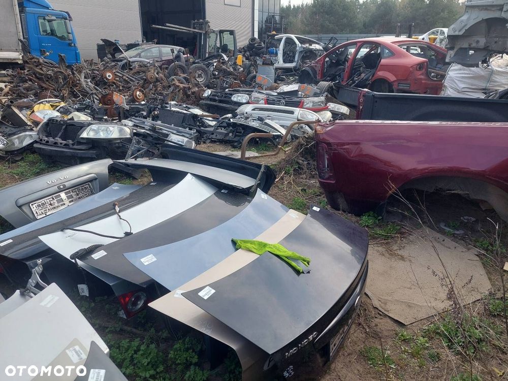 KOMPLETNY TYŁ KLAPA BAGAŻNIKA ZDERZAK TYŁ LAMPY FORD MONDEO MK3 SEDAN G0 - 15