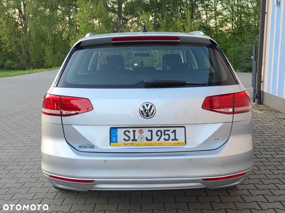 Volkswagen Passat 2.0 TDI (BlueMotion Technology) DSG Trendline - 28