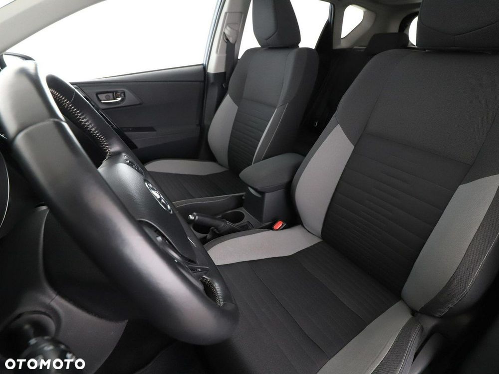 Toyota Auris Hybrid 135 Comfort - 13