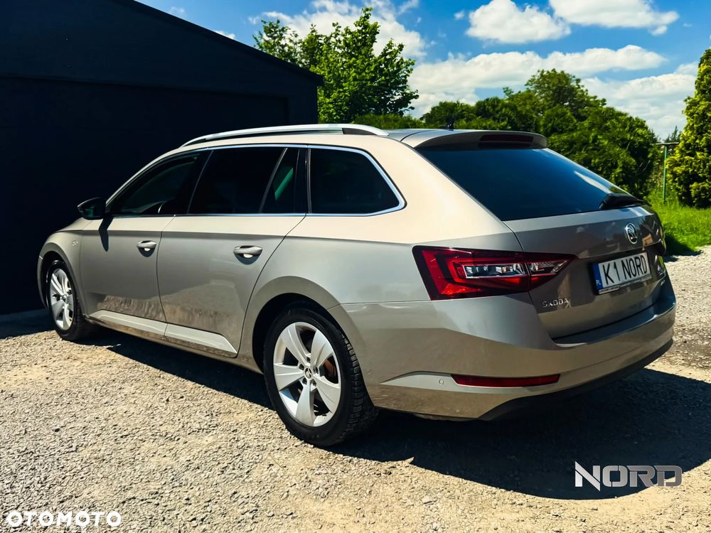 Skoda Superb 1.4 TSI ACT 4x4 Style - 8