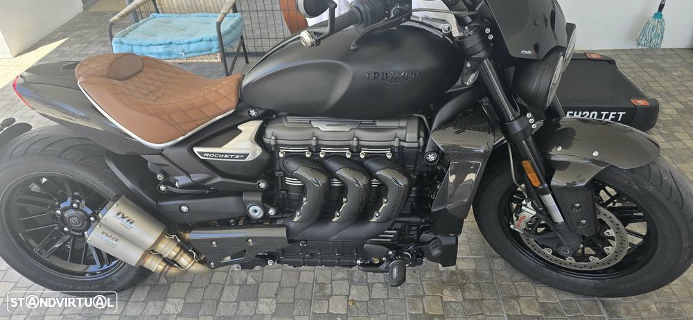 Triumph Rocket Black Edition - 4