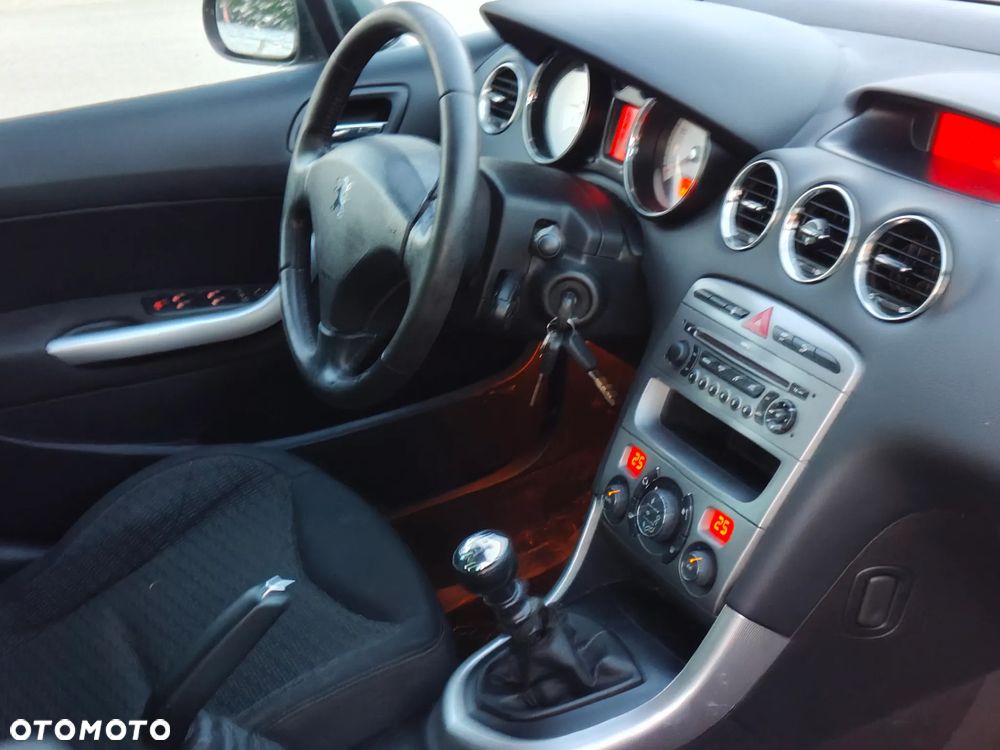 Peugeot 308 HDi FAP 140 Platinum - 6