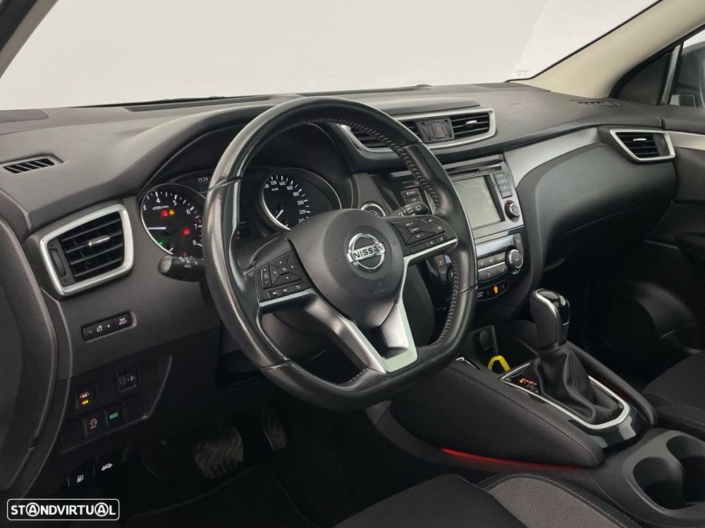 Nissan Qashqai 1.3 DIG-T N-Connecta DCT - 16