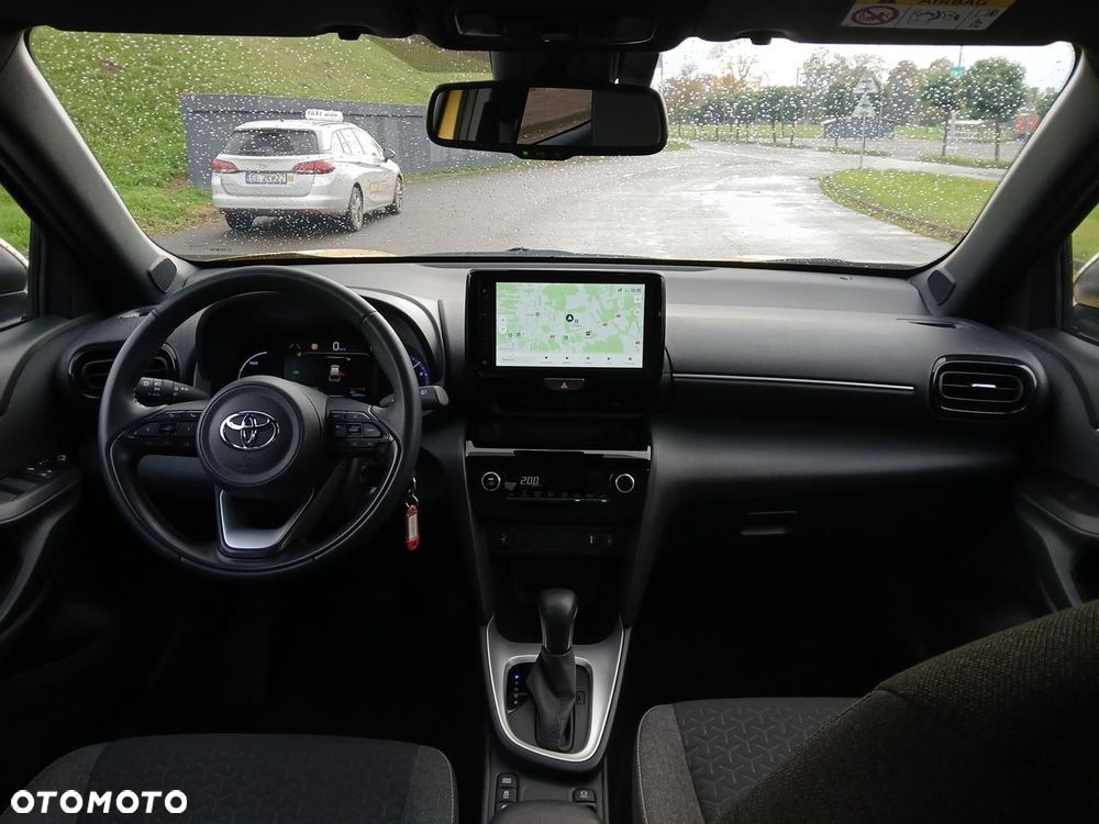 Toyota Yaris Cross Hybrid 1.5 Comfort - 24