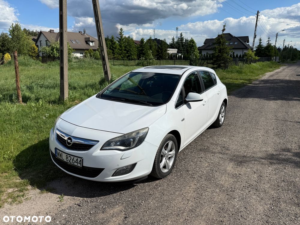 Opel Astra 1.4 Turbo Cosmo - 3