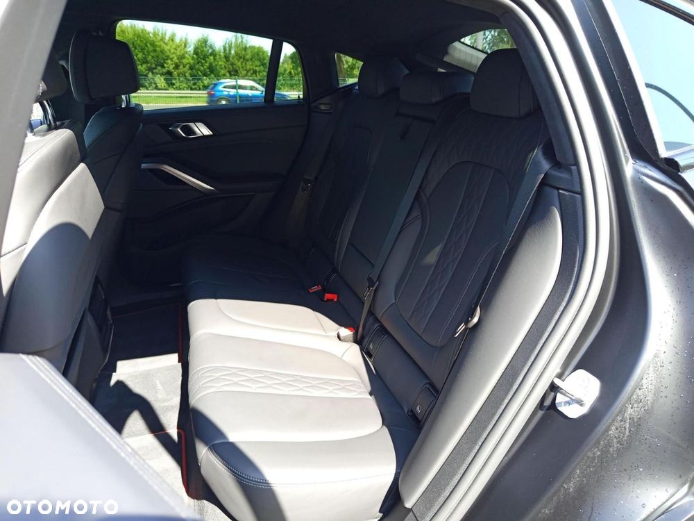 BMW X6 - 22