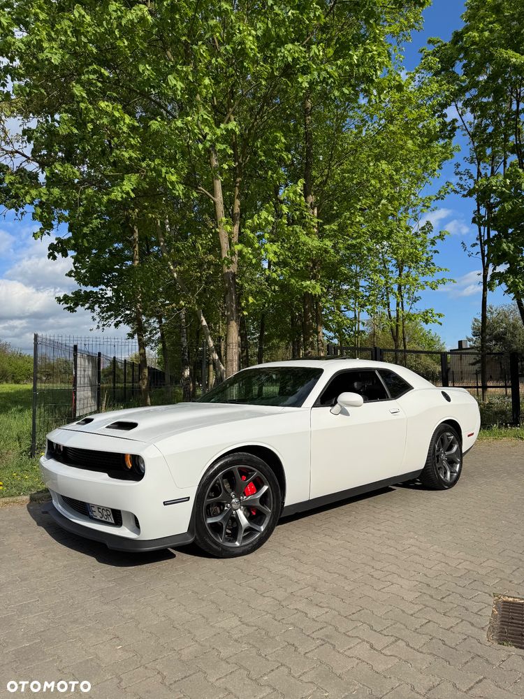Dodge Challenger - 7