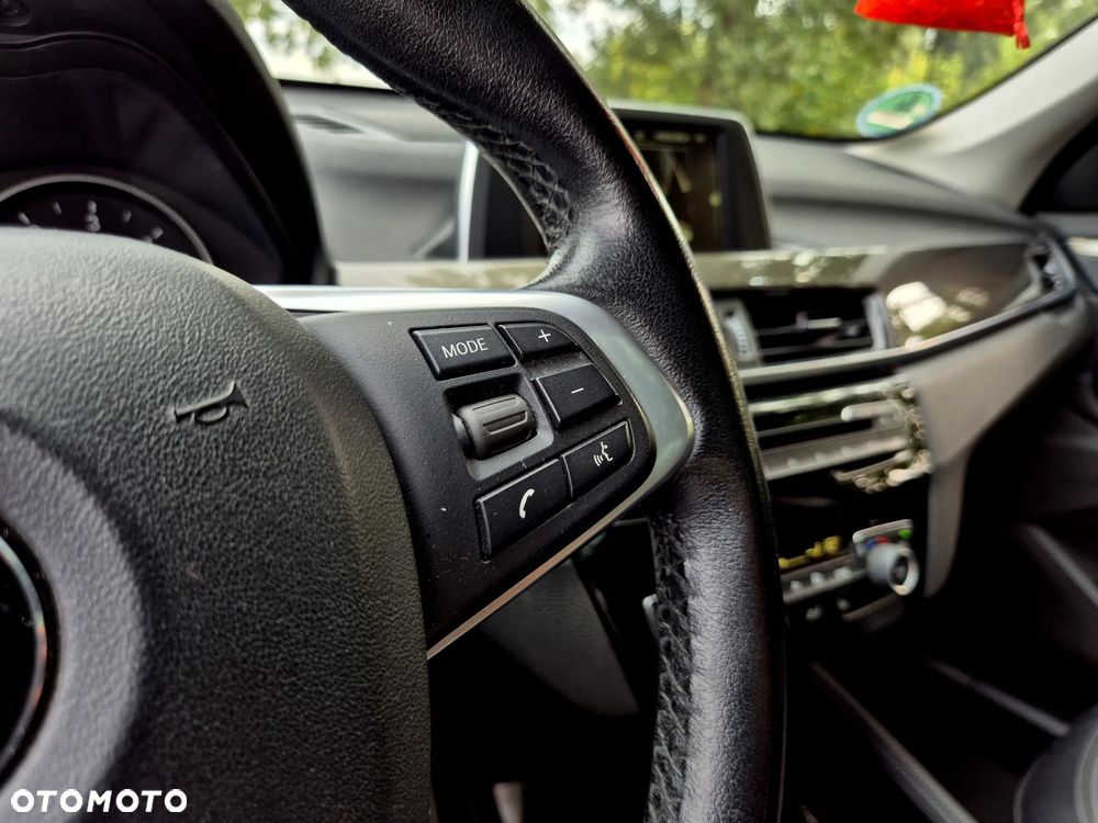 BMW X1 sDrive18d xLine - 19