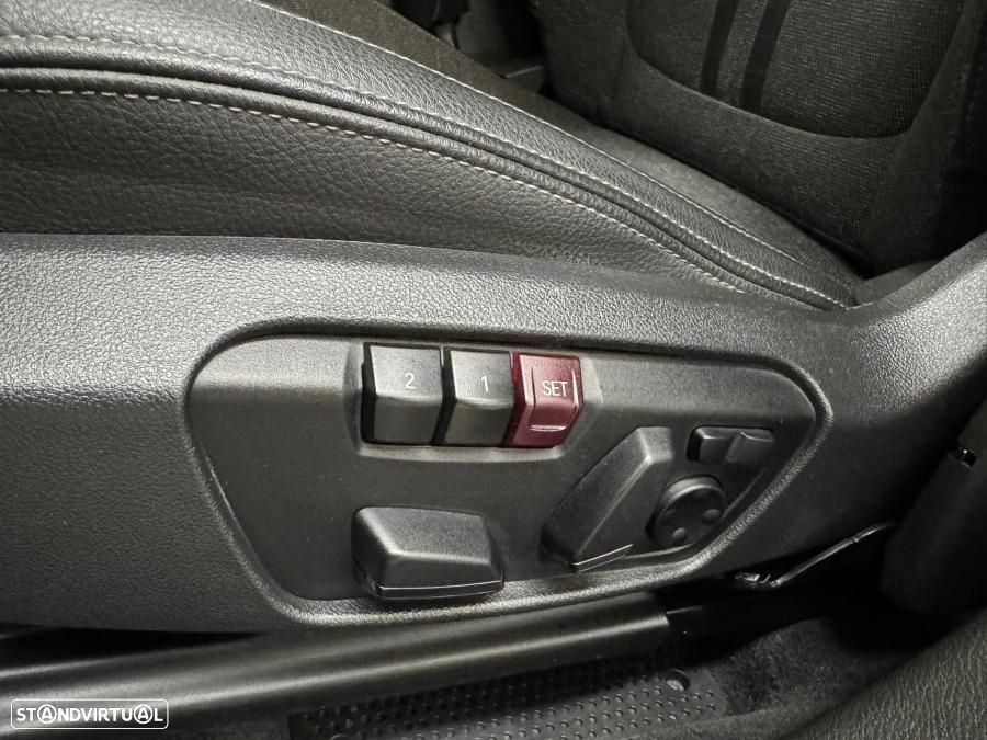 BMW X2 25 e xDrive Pack M - 17