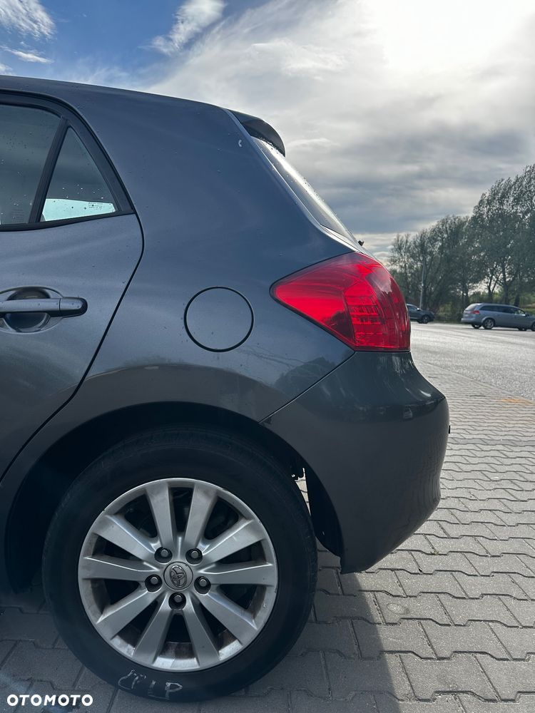 Toyota Auris 2.0 D-4D Sol - 8
