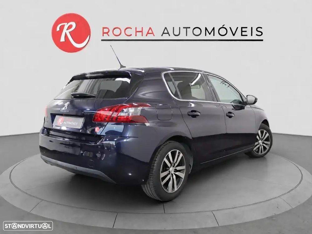 Peugeot 308 1.2 PureTech Allure — fotografia 7