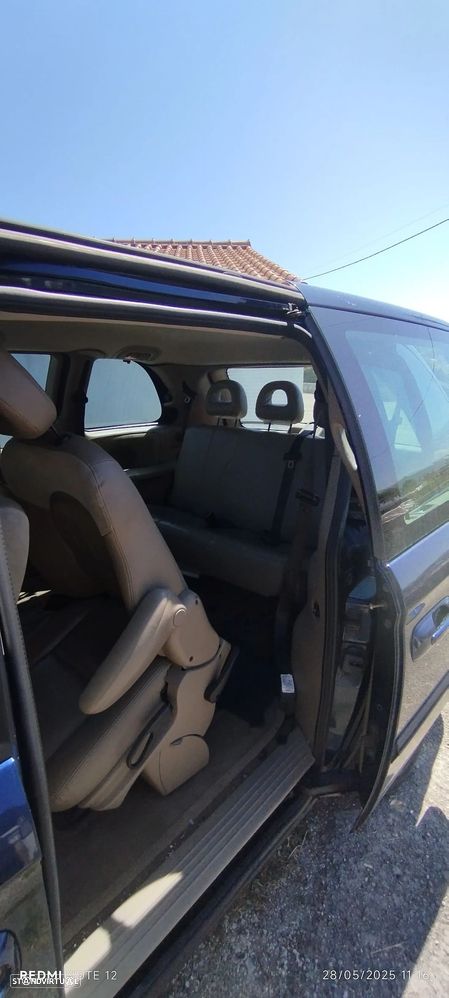 Chrysler Voyager 2.5 CRD LX - 11