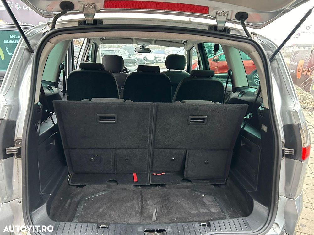 Ford S-Max - 7