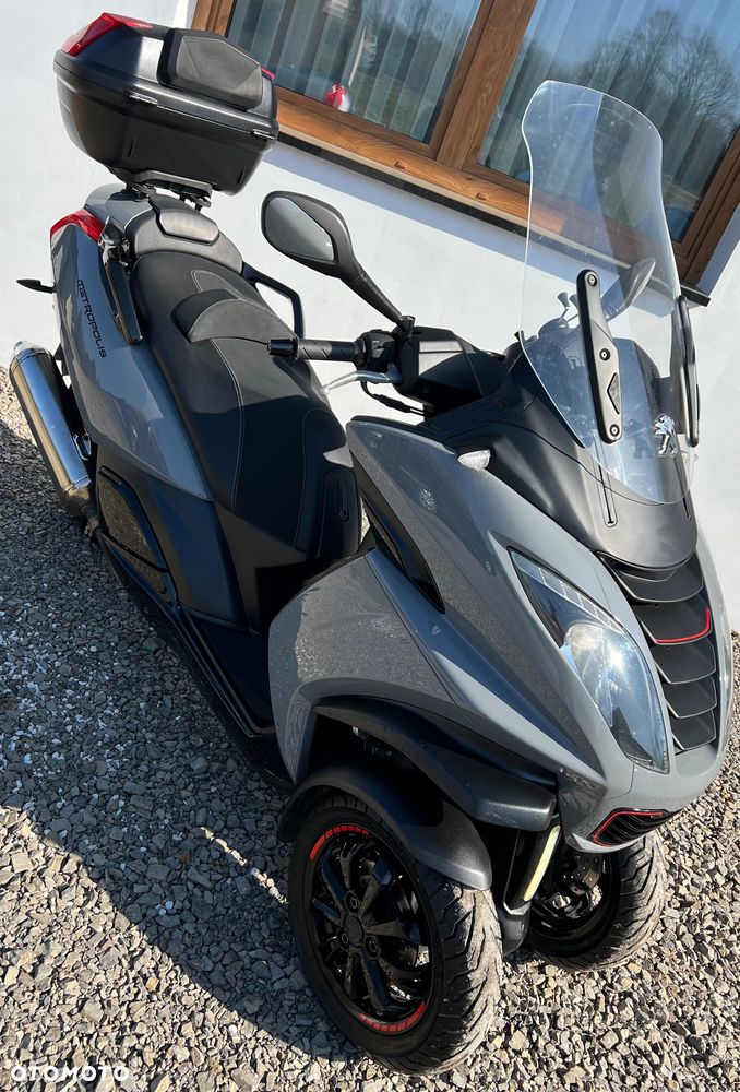 Peugeot Metropolis - 11