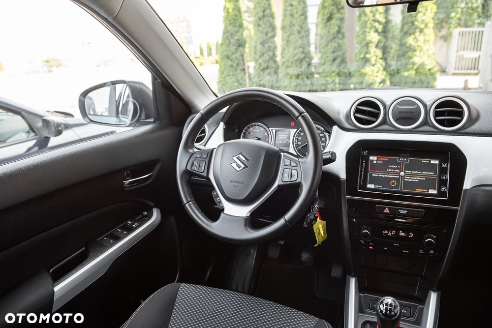 Suzuki Vitara - 25