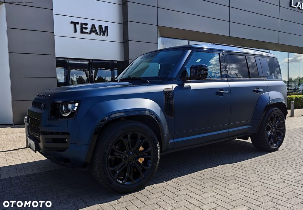 Land Rover Defender - 10