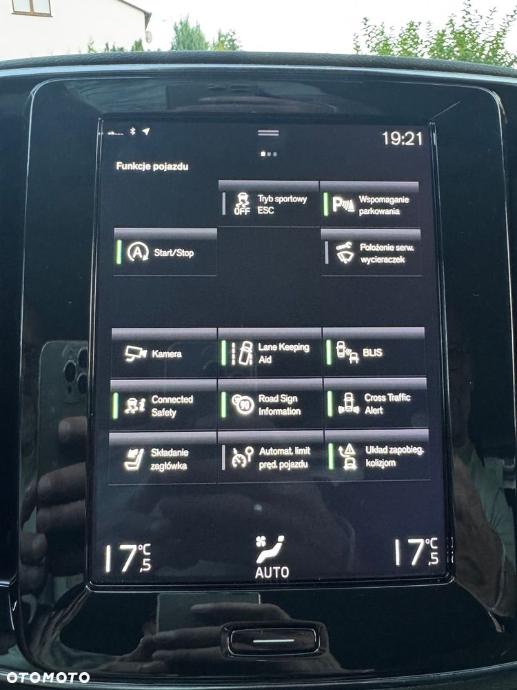 Volvo XC 40 T3 Geartronic Momentum Pro - 31